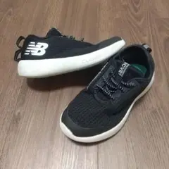 ニューバランス 17.５センチ YARCVCK 黒