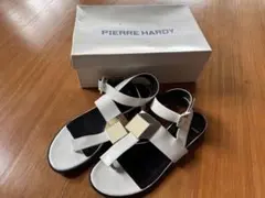 PIERRE HARDY サンダル ホワイト ゴールド 39のサムネイル