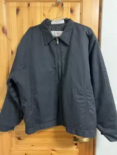 ブラック ジップアップジャケット