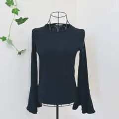 ZARA　trafaluc リブニット　フレア袖　ブラック　S