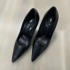 【新品未使用】ZARA ポインテッドトゥ パンプス ブラック 35のサムネイル