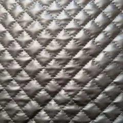 キルティング生地　ポリエステル　シルバー