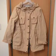 新品！薄ベージュ フード付き マウンテンパーカーＬサイズ