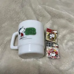 スヌーピー マグカップとピンバッジセット