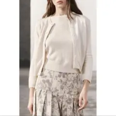 新品タグ付き　ZARA ニットカーディガン
