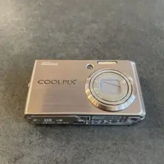 Nikon COOLPIX S600コンパクトデジタルカメラ 本体のサムネイル
