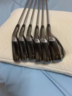 Item thumbnail for item 2b916f09-f5ef-4f6e-9079-4ff8def9b898