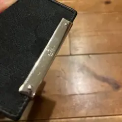 GUCCI（グッチ）のロゴプレート付き6連キーケース