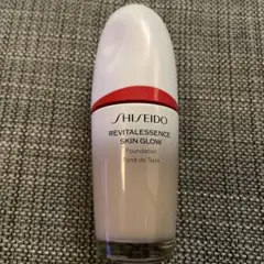 資生堂エッセンススキングロウファンデーション220