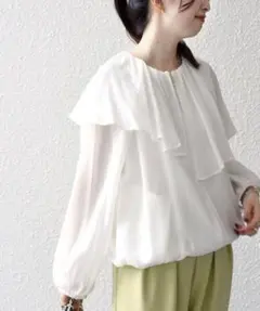 【美品】ホワイト ビッグカラー ジップアップ ブルゾンのサムネイル