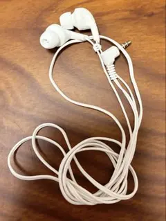 有線イヤホン ホワイト L型プラグのサムネイル
