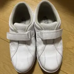 ナースリー　シューズ