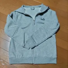 お値下げします　プーマ　パーカー　150