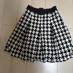 M'sグレイスシー白黒チェック フレアスカート ベルト付きお買い得❣️売り切り価格のサムネイル