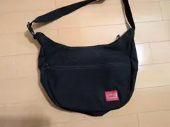 ブラックキャンバスショルダーバッグ