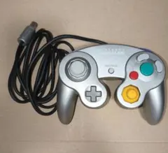 ゲームキューブコントローラー　GCコン　純正　シルバー