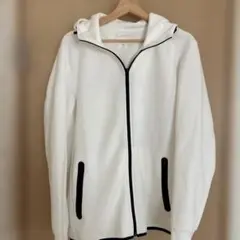 UNIQLO XLホワイト フルジップ パーカー