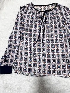 アナイ スクエア幾何プリントサイドボウ ブラウス 38 2025年最新