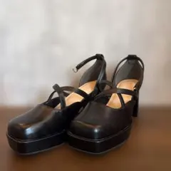 レディース 厚底 ストラップ パンプス ブラック Lサイズ　VIVIANのサムネイル