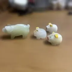 天然石 豚の置物 4点セットのサムネイル