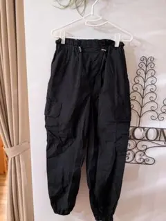 レピピアルマリオ　黒いカーゴパンツ Mサイズ