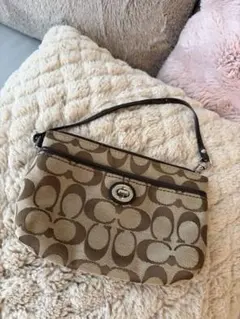 COACH シグネチャー ポーチのサムネイル