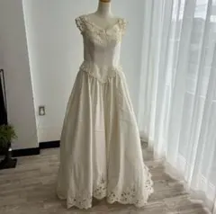 ※ ウエディングドレス　【11】　豪華　袖　花嫁　花　トレーン　綺麗　大きめ