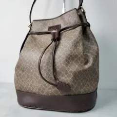 美品✨️NINA RICCI ショルダーバッグ PVC レザー ジラフ柄