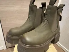 オリーブ色 厚底チェルシーブーツ　EU39サイズ