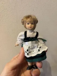 Item thumbnail for item 523e04dc-4aca-4904-a220-afc4e4840533