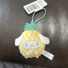 サンリオ　シナモロール　フルーツきぐるみマスコット　パイン
