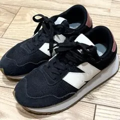 New Balance 237 スニーカー ブラック ホワイト 22.5cm