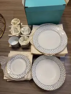 未使用ティファニー TIFFANY&Co. Tコレクション 食器セット 16点のサムネイル
