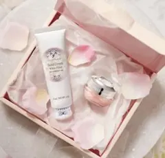 JILL STUART ハンド&リップケア　ホワイトフローラル　ギフトボックス付