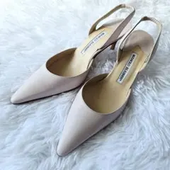 試着のみ新品! マノロブラニク 定番キャロリン スリングバック 22.5㎝