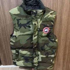 CANADA GOOSE カモフラ ダウンベスト
