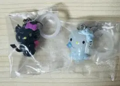 ハローキティ めじるしアクセサリー 天使　小悪魔　２点
