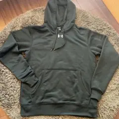 UNDER ARMOUR ダークグリーン パーカー SM