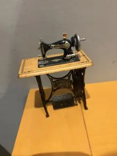 bodo hennig ボードヘニッヒ ドールハウス ドイツ 足踏みミシン - メルカリ