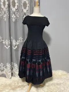美品 バーニーズニューヨーク 異素材切替 ドッキング ロングワンピース チェック 美品 バーニーズニューヨーク 異素材切替 ドッキング ロングワンピース