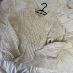 LOWRYS FARM アイボリー ケーブルニットセーター
