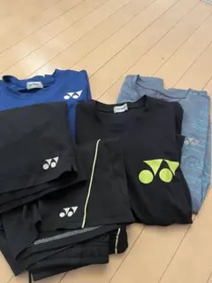 YONEXとNIKEのTシャツセット