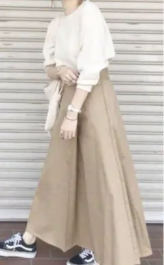 ベージュ フレアロングスカート　GU S インパン付き