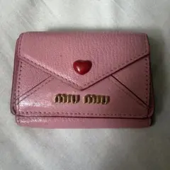 miu miu 三つ折り財布 ピンク レッド ハート - メルカリ