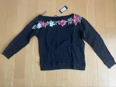 オフショルダー スウェット 花柄刺繍 未使用