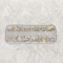 一点限り✨ ネイル パーツ ガラス製 ラインストーン 約120粒 12種ケース入