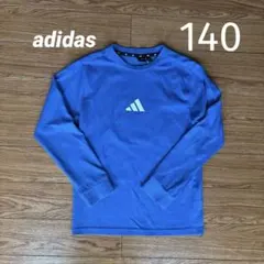 140センチ　adidas ロンT