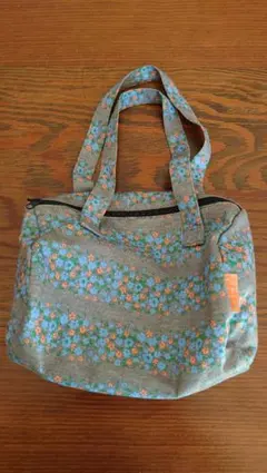 LOWRYS FARM 花柄トートバッグ グレー ブルー オレンジ