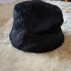 黒いファーバケットハット リバーシブル