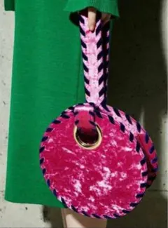 Item thumbnail for item c6d0feae-da14-4491-81e1-052b188d3f65